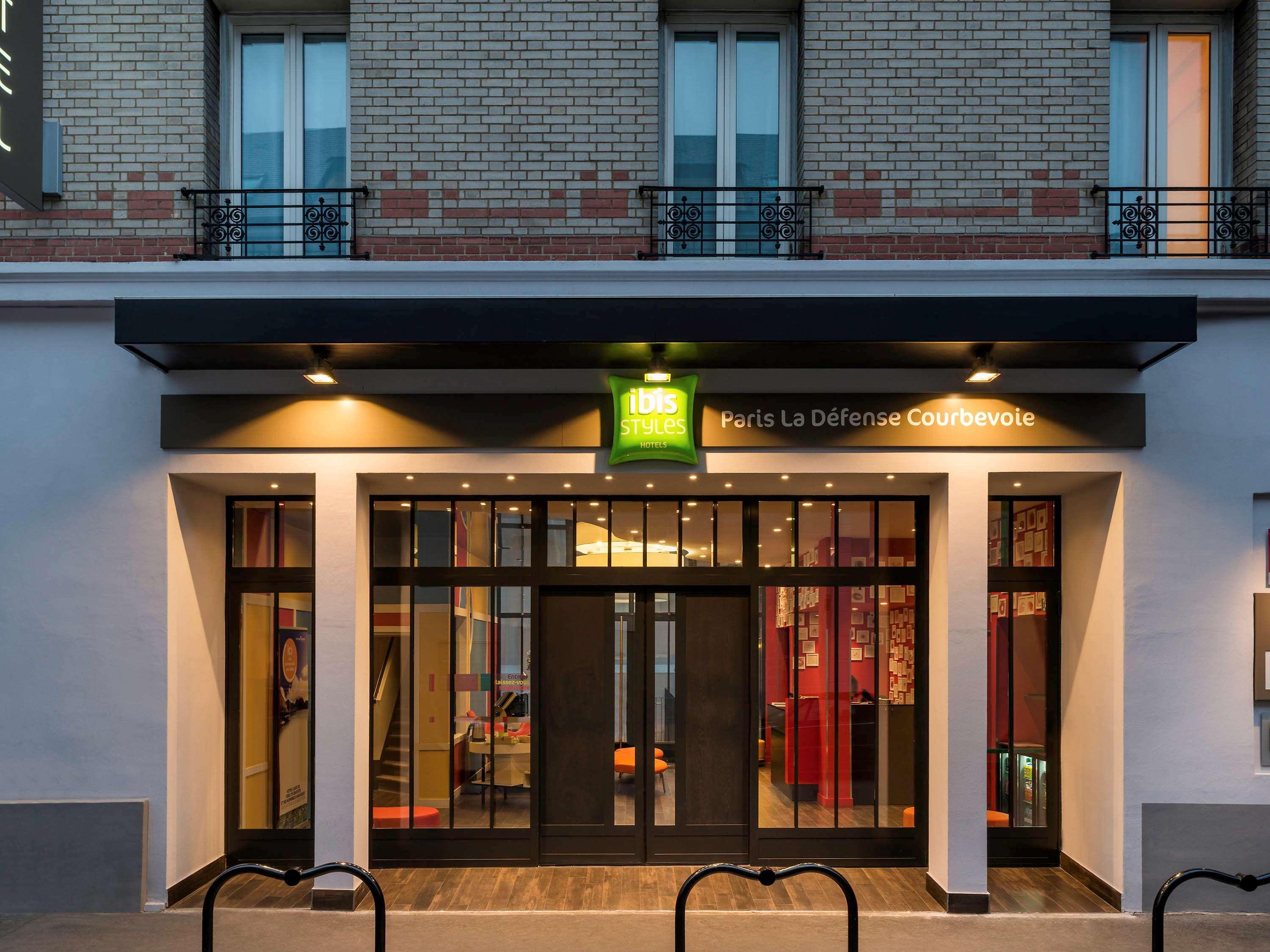 Ibis Styles Paris La Defense Courbevoie Hotel Exterior photo